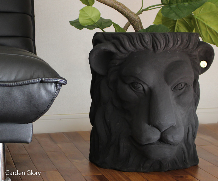 大迫力なライオン型の植木鉢「ガーデングローリー （Garden Glory