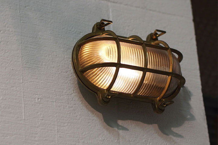 マリンランプ LED電球付「アートワークスタジオ（ARTWORKSTUDIO） ビーチハウス ウォールランプ L（Beach house-oval wall lamp (L)） コードなし/屋内・屋外兼用」