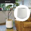 セメントのような風合いを感じさせながらも持ち運びのしやすい軽さを実現した『クレイポット』。優れた不燃性・耐久性・耐水性があり、室内外で使用可能。成型時に焼成工程が無いためCO2を排出せず、テラコッタに比べ約1/10のエネルギーで作る事ができ、環境に配慮されたプランターです。