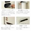 商品の特長。宅配ボックスの使用方法がわかるマグネットステッカー付き。本体側面に持ち運びハンドルあり。本体側面下部にスリット窓あり。印鑑ケース付き。印鑑は付属しません。